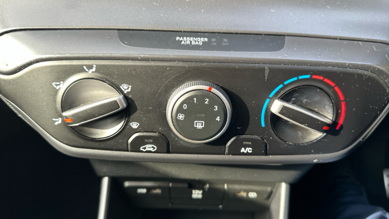 Hyundai BAYON 1.0 TGDi 48V MHEV SE Connect 5dr Petrol Hatchback